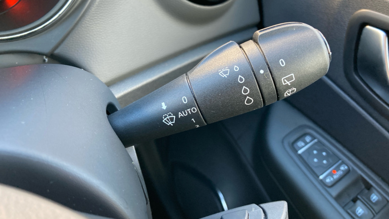 Renault Captur 0.9 TCE 90 Iconic 5dr Petrol Hatchback